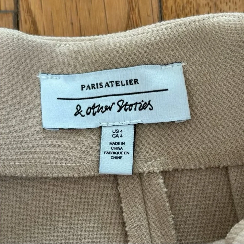 & Other Stories Beige Mini Skirt - Picture 2 of 2